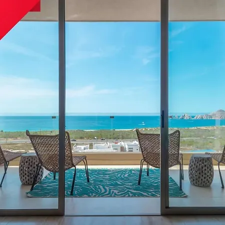 Exquisite Penthouse Rooftop Vista Vela