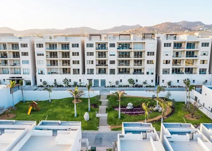 Exquisite Penthouse Rooftop Vista Vela