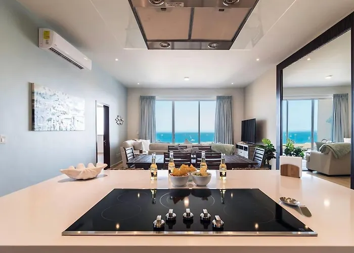 Exquisite Penthouse Rooftop Vista Vela *