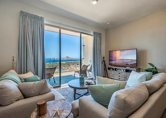 Exquisite Penthouse Rooftop Vista Vela