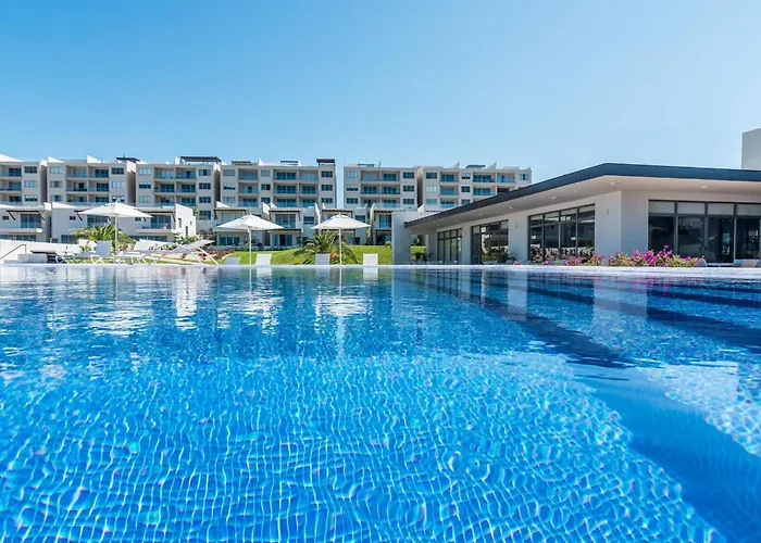 Exquisite Penthouse Rooftop Vista Vela Hébergement de vacances